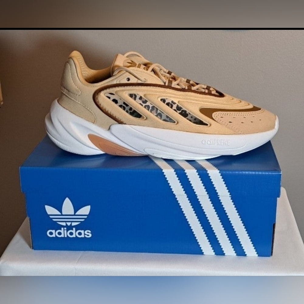 WOMEN'S ADIDAS/OZELIA